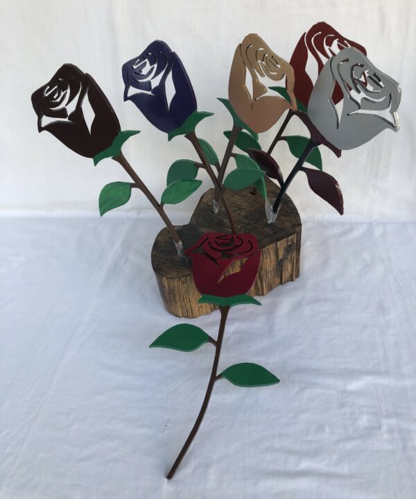 Odinson Steel Art Roses on the Stand 3
